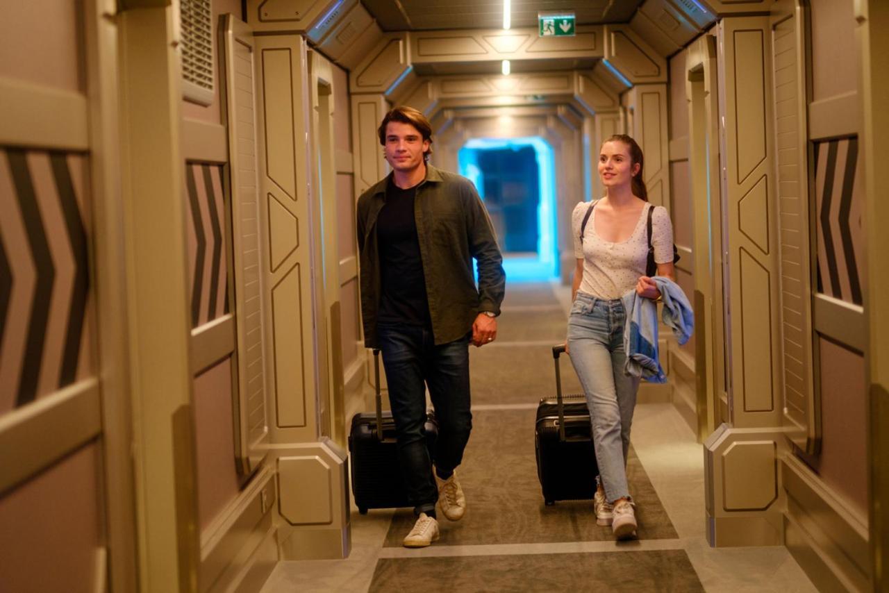 Hotel Station Cosmos Chasseneuil-du-Poitou Luaran gambar